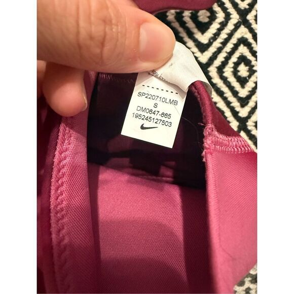 Nike Pink Yoga Swoosh Dri-Fit unPadded Medium Support Racerback Sports Bra Smal - Picture 5 of 5